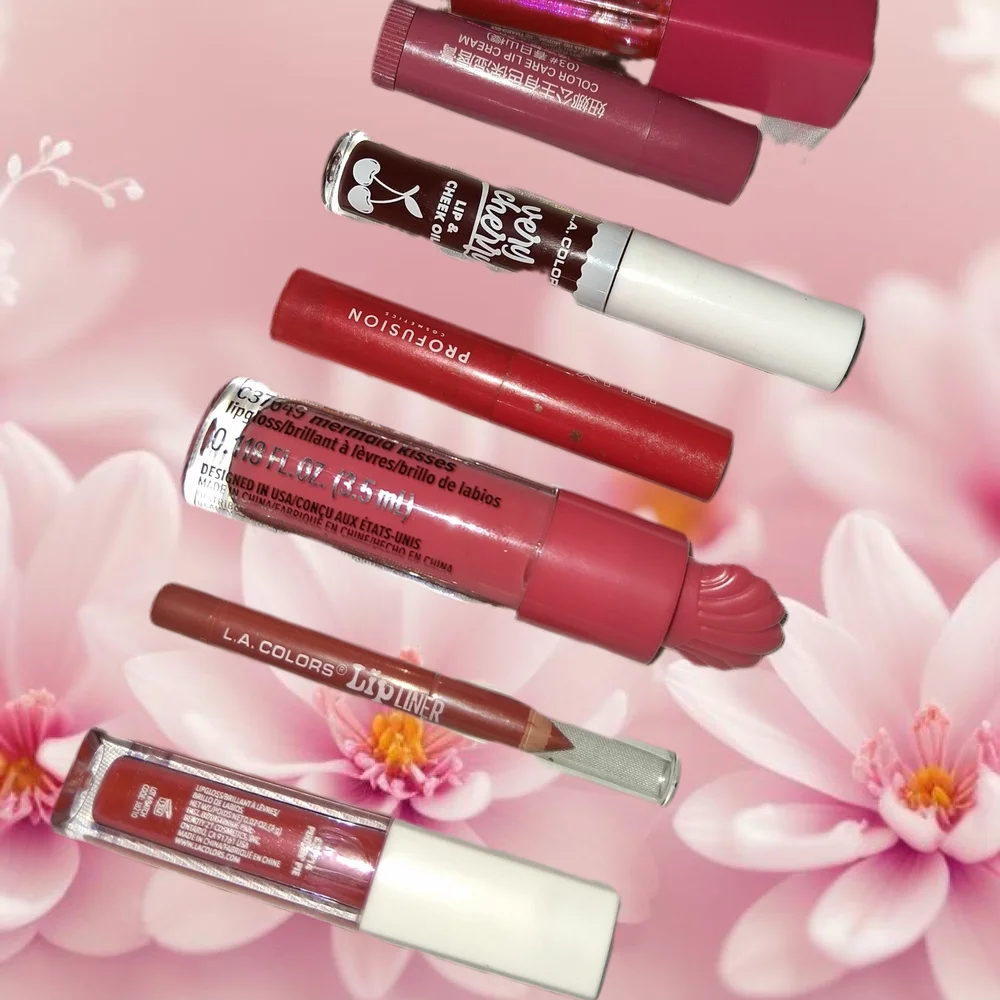 Assorted Pink Women’s Lip Gloss & Lipstick Set - Unbranded - Picture 3 of 5